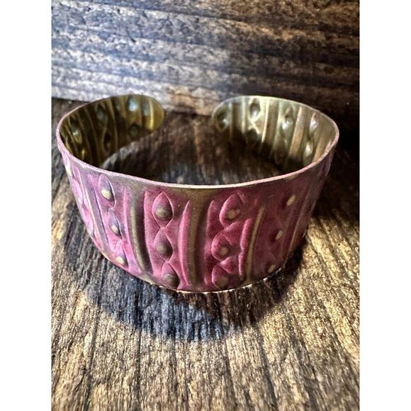 Handcrafted Artesian‎ Boho Brass Patina Bracelet, Warm Red Dots & Lines, Adjusta - Picture 5 of 6